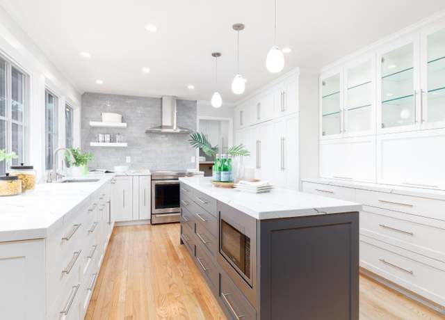 Property at 4713 Circle B Pl, Santa Rosa, CA 95405, 4 beds, 3.5 baths