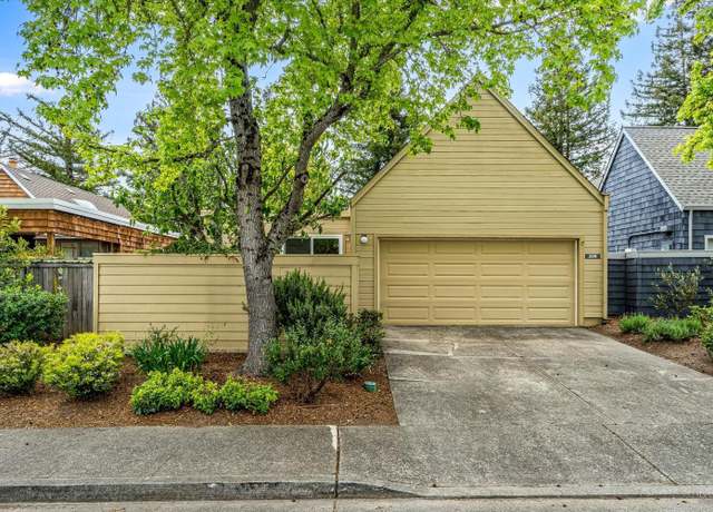 Property at 209 Avenida Barbera Dr, Sonoma, CA 95476, 2 beds, 2 baths