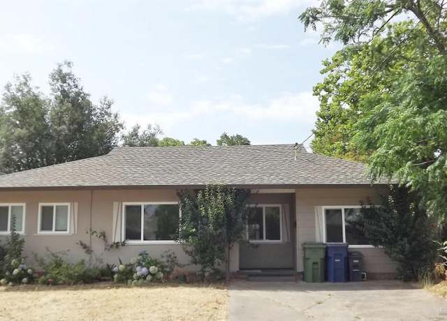 Property at 32 Blair St, Cloverdale, CA 95425, 3 beds, 1 bath
