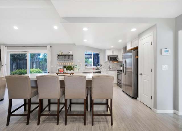 Property at 5002 Greenwood Ct, Fairfield, CA 94534, 4 beds, 2 baths