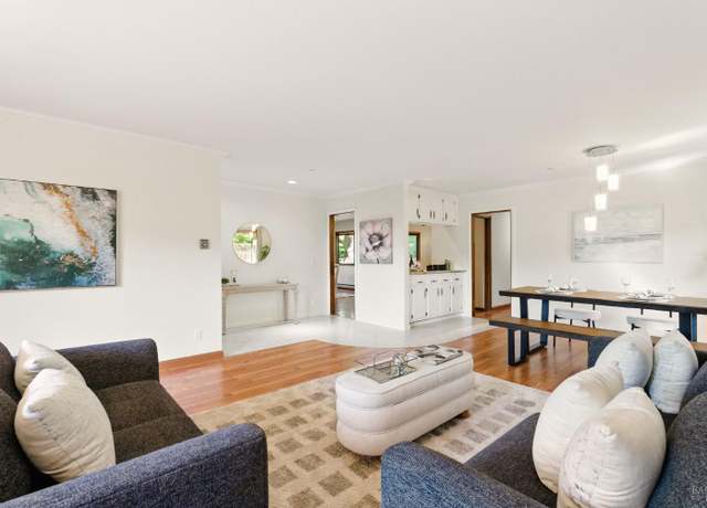 Property at 4620 Morris Ct, Santa Rosa, CA 95405, 4 beds, 3 baths