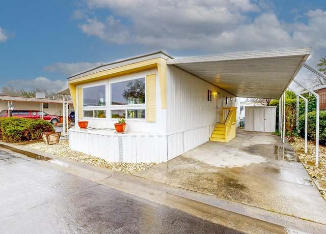 Property at 216 Colonial Park Dr, Santa Rosa, CA 95403, 2 beds, 2 baths
