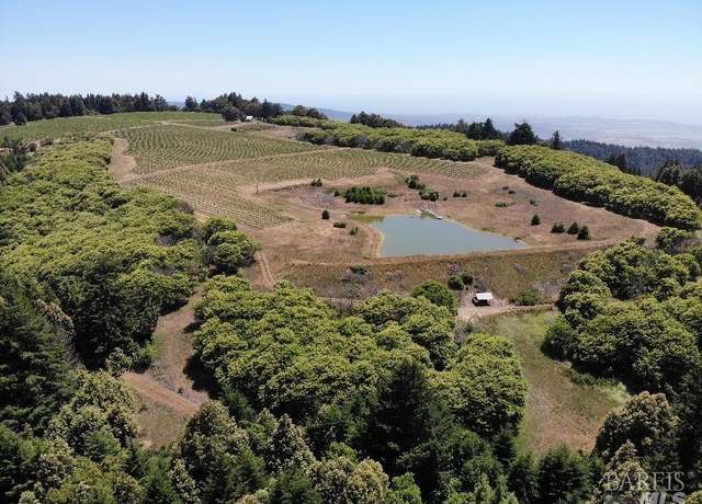 Property at 39000 Crispin Rd, Manchester, CA 95459