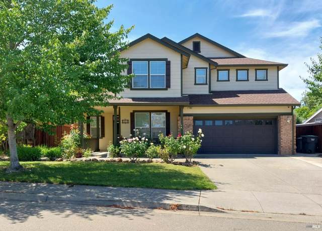 Property at 304 Ranch House Dr, Cloverdale, CA 95425, 5 beds, 3 baths