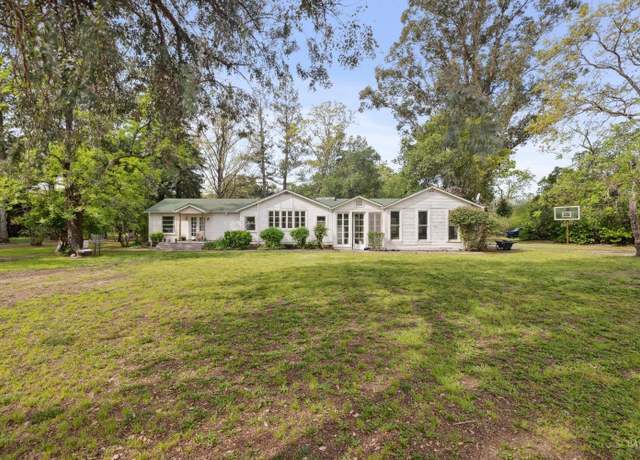 Property at 3048 Myrtledale Rd, Calistoga, CA 94515, 2 beds, 2 baths