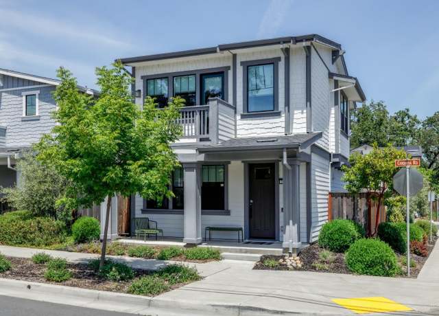 Property at 103 Chiquita Rd, Healdsburg, CA 95448, 4 beds, 3.5 baths