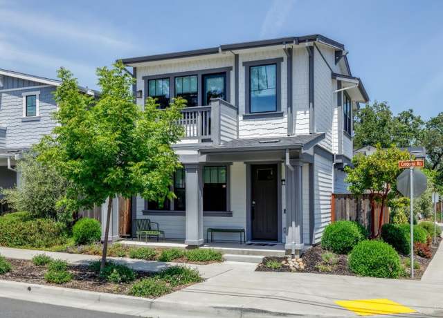 Property at 103 Chiquita Rd, Healdsburg, CA 95448, 4 beds, 3.5 baths