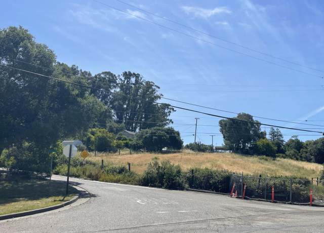 Property at 221 Live Oak Dr, Cloverdale, CA 95425