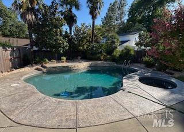 Property at 154 Salinas St, Vacaville, CA 95688, 4 beds, 2.5 baths