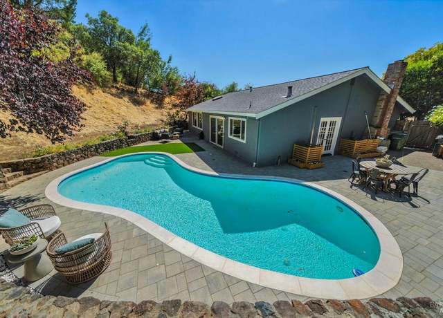Property at 1706 Las Gallinas Ave, San Rafael, CA 94903, 3 beds, 2 baths