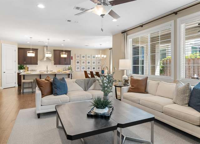 Property at 2013 Kingwood Rd, Rohnert Park, CA 94928, 4 beds, 3 baths