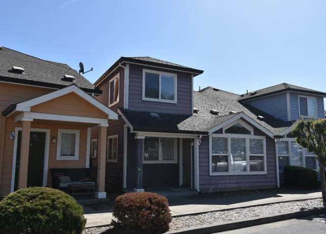 Property at 106 Treadway Ct, Cloverdale, CA 95425, 3 beds, 2.5 baths