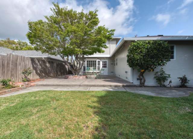 Property at 2325 Roberto St, Napa, CA 94558, 4 beds, 3 baths