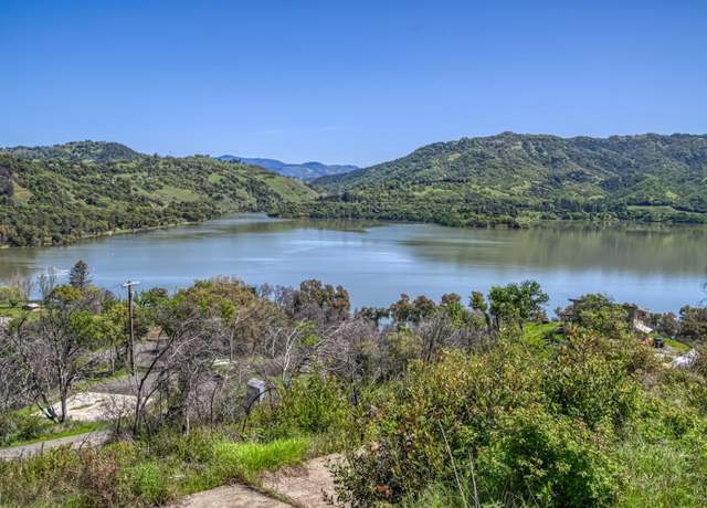 Property at 5851 Lake Ridge Dr, Ukiah, CA 95482