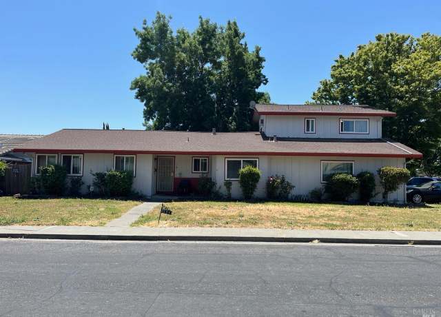Property at 391 Atlantic Ave, Fairfield, CA 94533, 5 beds, 3 baths