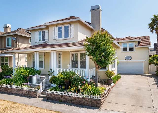 Property at 756 Riesling Rd, Petaluma, CA 94954, 4 beds, 3 baths