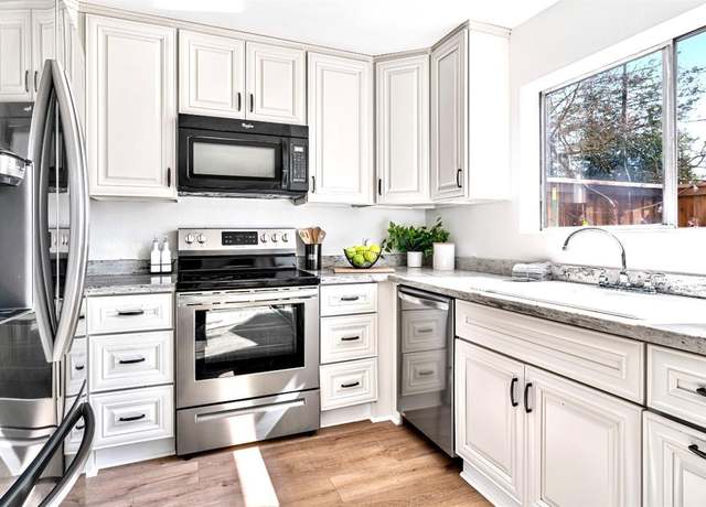 Property at 1737 Las Pravadas Ct, Santa Rosa, CA 95409, 3 beds, 2 baths