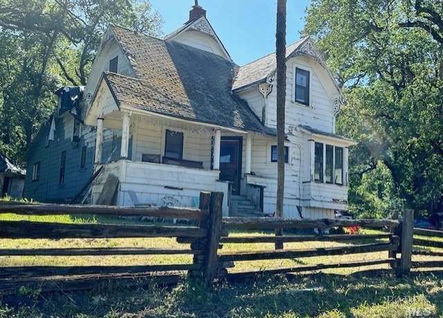 Property at 8601 S Highway 101, Ukiah, CA 95482, 4 beds, 3 baths