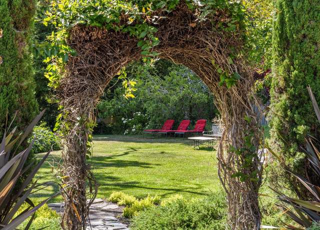 Property at 16424 Armstrong Woods Rd, Guerneville, CA 95446, 3 beds, 3.5 baths
