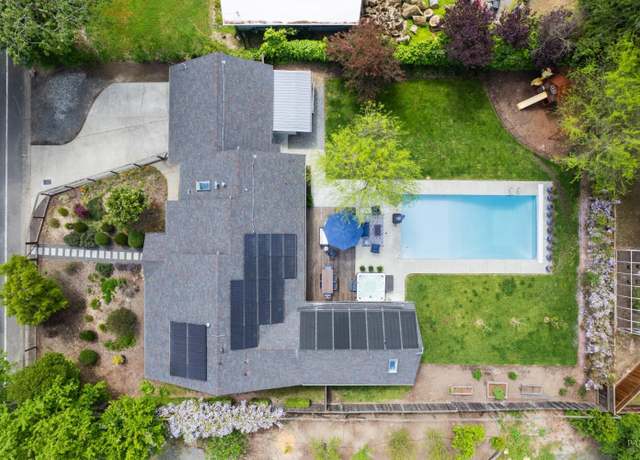 Property at 225 Piezzi Rd, Santa Rosa, CA 95401, 4 beds, 2.5 baths
