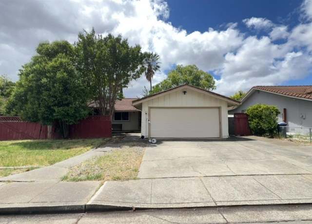 Property at 257 Holly Dr, Fairfield, CA 94533, 3 beds, 2 baths