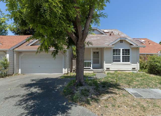 Property at 12 Bay Tree Ct, Cotati, CA 94931, 2 beds, 2 baths