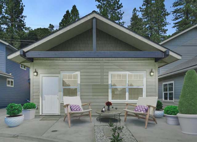 Property at 105 Shadow Wood Pl, Colfax, CA 95713, 3 beds, 2.5 baths