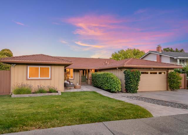 Property at 120 Twelveoak Hill Dr, San Rafael, CA 94903, 4 beds, 2.5 baths