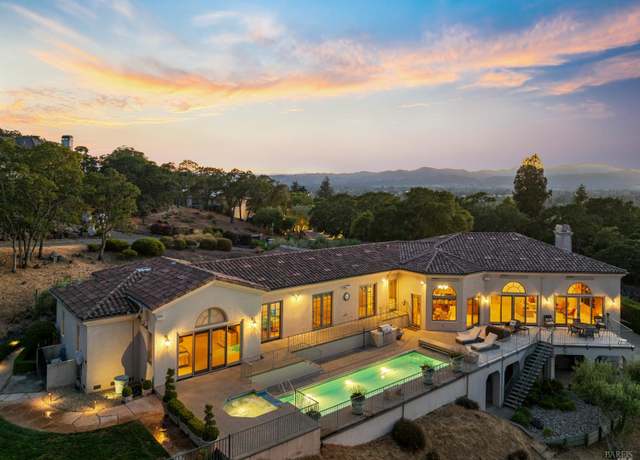 Property at 30 Old Coach Rd, Napa, CA 94558, 4 beds, 4.5 baths