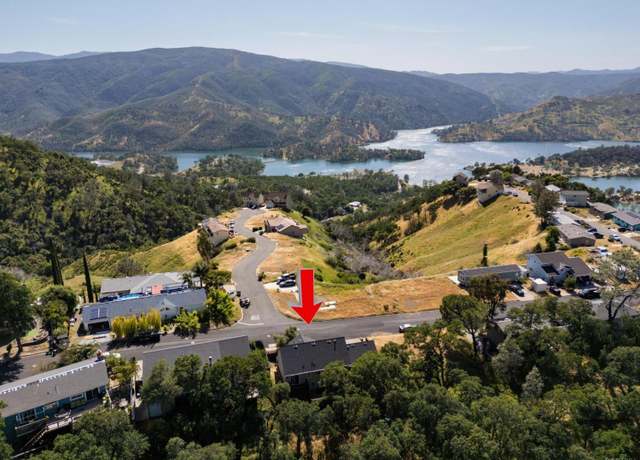Property at 1126 Rimrock Dr, Napa, CA 94558, 2 beds, 1.5 baths
