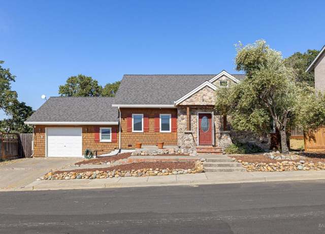Property at 1126 Rimrock Dr, Napa, CA 94558, 2 beds, 1.5 baths
