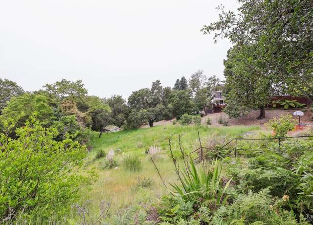 Property at 5275 Wikiup Ct, Santa Rosa, CA 95403