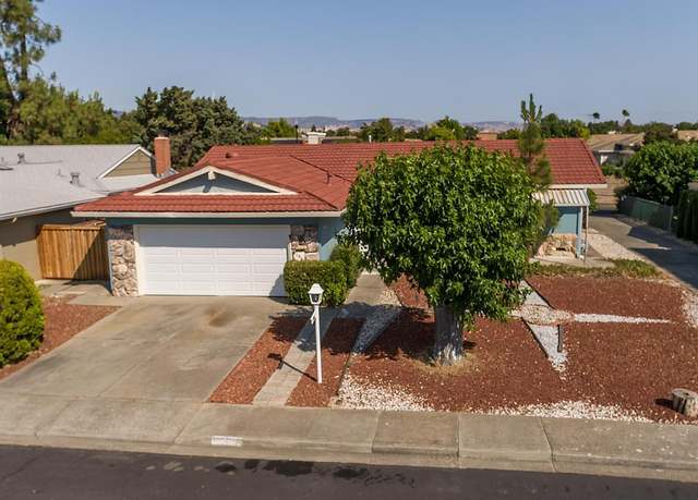 Property at 146 Carlsbad Cir, Vacaville, CA 95687, 2 beds, 2 baths