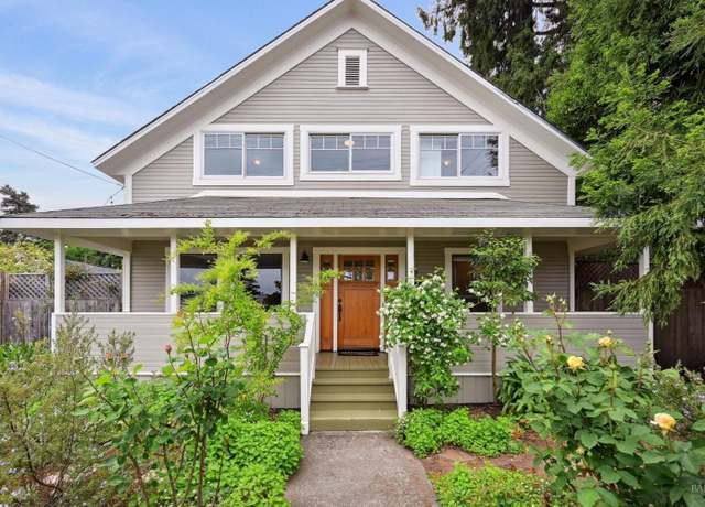 Property at 27 Webster St, Petaluma, CA 94952, 5 beds, 2.5 baths