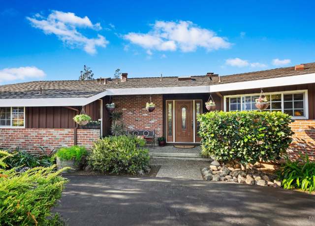 Property at 117 Farallon Dr, Vallejo, CA 94590, 3 beds, 2 baths