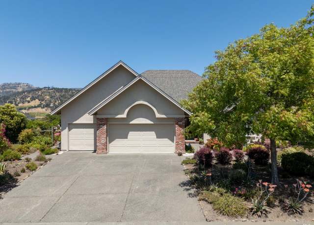 Property at 6327 Meadowridge Dr, Santa Rosa, CA 95409, 2 beds, 2 baths