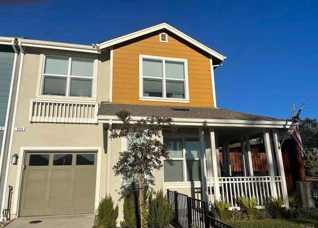 Property at 904 Prospect Ave, Santa Rosa, CA 95409, 4 beds, 2.5 baths