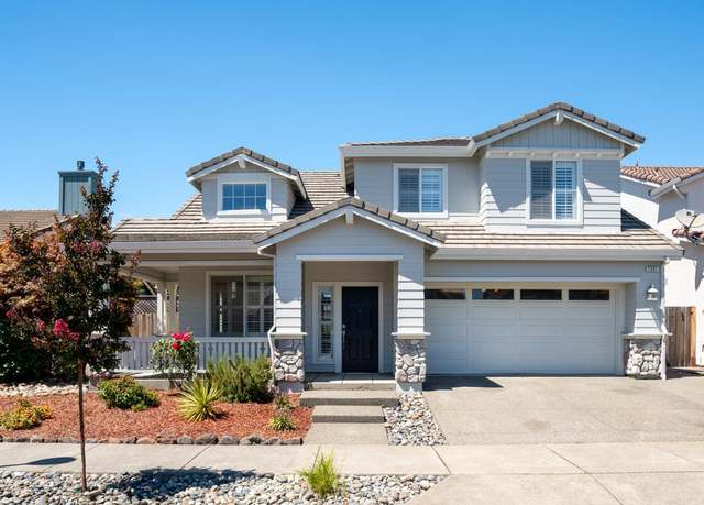 Property at 7351 15th Hole Dr, Windsor, CA 95492, 3 beds, 2.5 baths