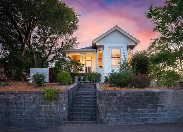 Property at 623 Keller St, Petaluma, CA 94952, 2 beds, 1 bath