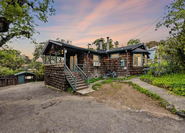 Property at 17285 Hillcrest Ave, Sonoma, CA 95476, 2 beds, 1.5 baths
