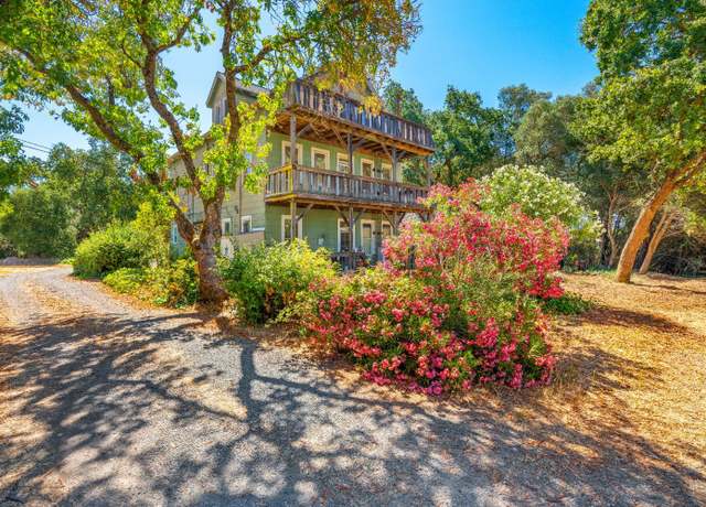 Property at 19550 8th St E, Sonoma, CA 95476, 8 beds, 4 baths