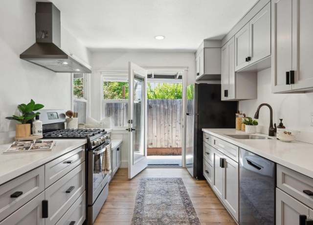 Property at 18410 3rd Ave, Sonoma, CA 95476, 2 beds, 1 bath