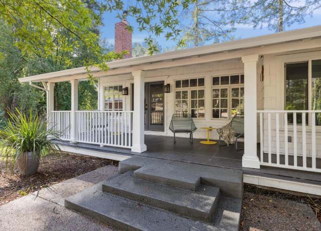 Property at 4040 Burnside Rd, Sebastopol, CA 95472, 3 beds, 2 baths