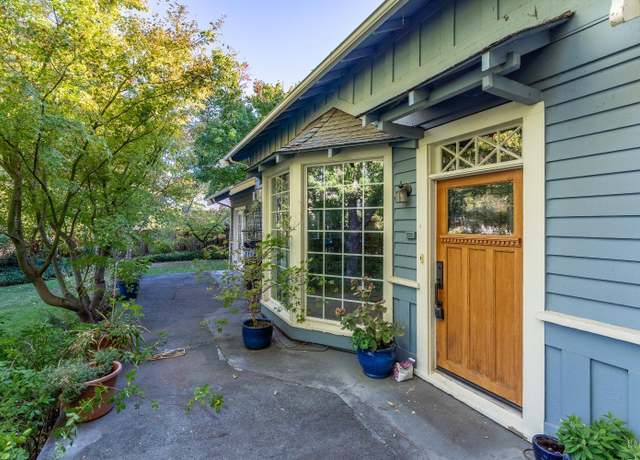 Property at 416 Oak Park Ave, Ukiah, CA 95482, 4 beds, 5 baths