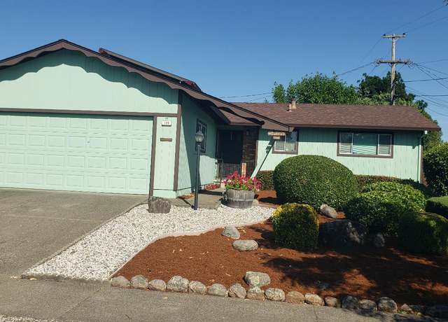 Property at 120 Heather Dr, Santa Rosa, CA 95401, 3 beds, 2 baths
