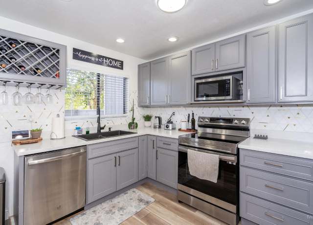 Property at 2791 Mcbride Ln #188, Santa Rosa, CA 95403, 3 beds, 2.5 baths