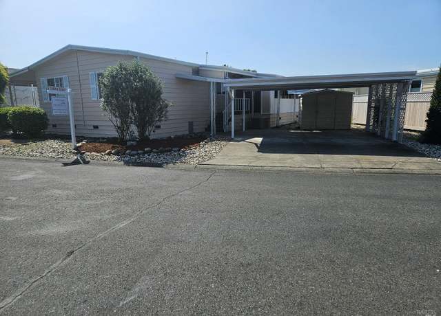 Property at 111 Estrella Dr #111, Santa Rosa, CA 95403, 3 beds, 2 baths