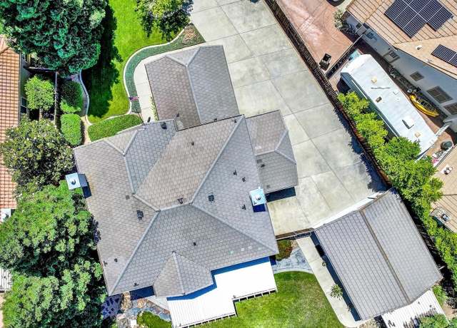 Property at 325 Stoneridge Cir, Vacaville, CA 95687, 6 beds, 3 baths