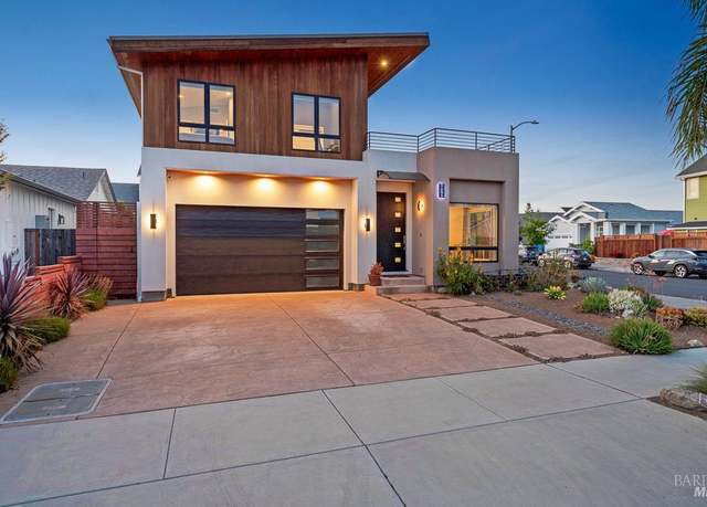 Property at 1641 Hopper Ave, Santa Rosa, CA 95402, 3 beds, 2.5 baths