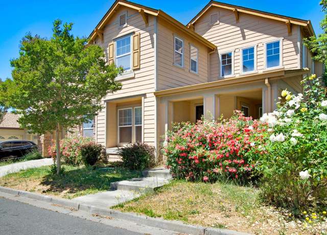 Property at 1577 Jainine St, Santa Rosa, CA 95403, 4 beds, 3 baths